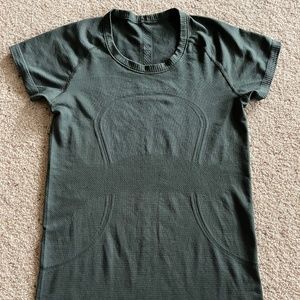Lululemon Swiftly Tech Short Sleeve Tshirt. Size 8